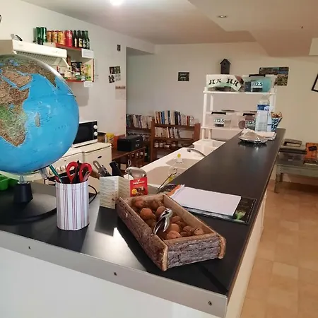 Les Coteaux De Planeze, Pour 2, 3 Ou Famille Nombreuse 2 Adultes 5 Enfants Et Jeunes 民宿 Belmont-Bretenoux