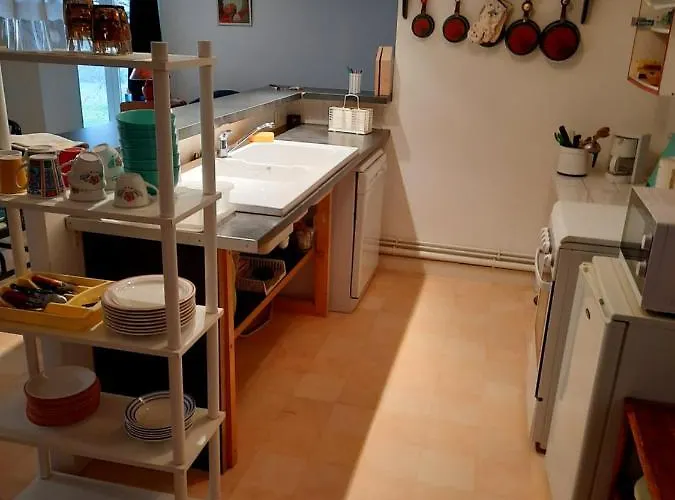 Les Coteaux De Planeze, Pour 2, 3 Ou Famille Nombreuse 2 Adultes 5 Enfants Et Jeunes * Belmont-Bretenoux