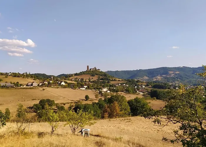 منزل للإقامة Les Coteaux De Planeze, Pour 2, 3 Ou Famille Nombreuse 2 Adultes 5 Enfants Et Jeunes *