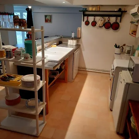 Les Coteaux De Planèze, Pour 2, 3 Ou Famille Nombreuse 2 Adultes 5 Enfants Et Jeunes * Belmont-Bretenoux