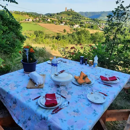 Les Coteaux De Planèze, Pour 2, 3 Ou Famille Nombreuse 2 Adultes 5 Enfants Et Jeunes * Belmont-Bretenoux