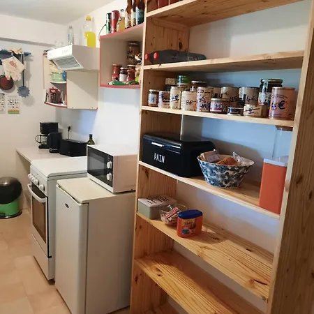 Les Coteaux De Planèze, Pour 2, 3 Ou Famille Nombreuse 2 Adultes 5 Enfants Et Jeunes