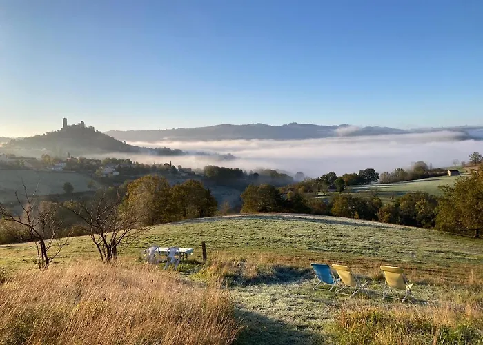 Les Coteaux De Planeze, Pour 2, 3 Ou Famille Nombreuse 2 Adultes 5 Enfants Et Jeunes * Belmont-Bretenoux