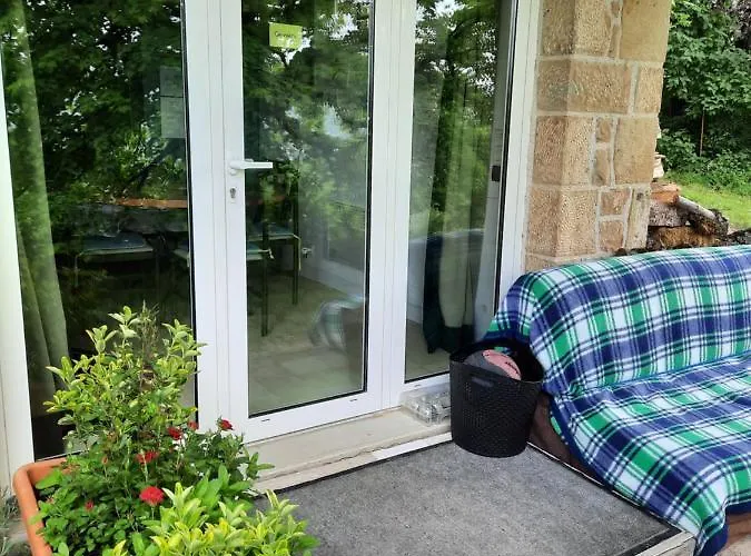 Homestay szállás Les Coteaux De Planeze, Pour 2, 3 Ou Famille Nombreuse 2 Adultes 5 Enfants Et Jeunes *