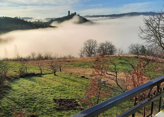 Homestay szállás Les Coteaux De Planeze, Pour 2, 3 Ou Famille Nombreuse 2 Adultes 5 Enfants Et Jeunes Belmont-Bretenoux