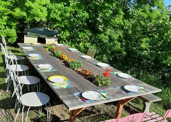 Homestay szállás Les Coteaux De Planeze, Pour 2, 3 Ou Famille Nombreuse 2 Adultes 5 Enfants Et Jeunes