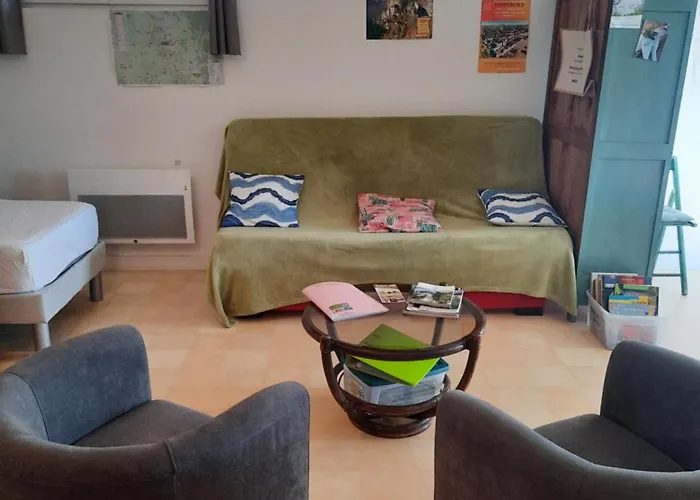 Accommodatie bij particulieren Les Coteaux De Planeze, Pour 2, 3 Ou Famille Nombreuse 2 Adultes 5 Enfants Et Jeunes